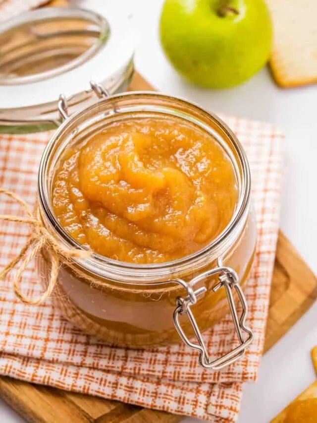 Instant pot apple butter thickening, caramel apple scent, cinnamon, ginger, mason jar