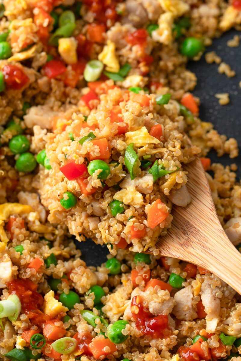 Quick chicken quinoa fried rice with fluffy grains, tender chicken, and soy‑ginger glaze