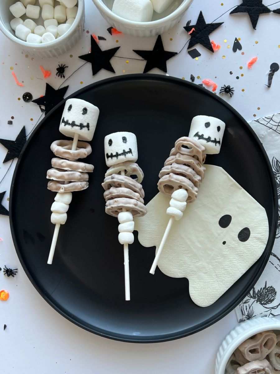Skeleton Marshmallow Pretzel Skewers Halloween Snacks Ideas For Kids