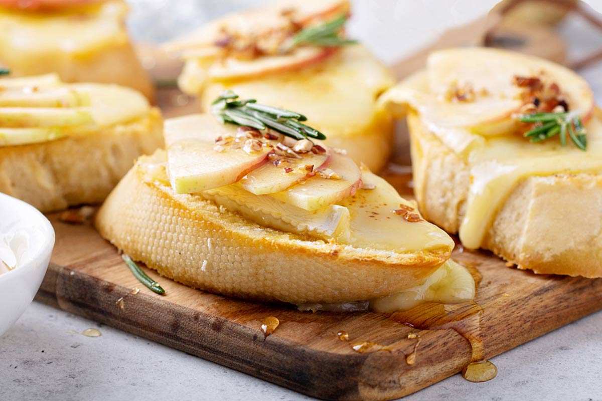 35+ Thanksgiving Appetizer Ideas Everyone Will Love